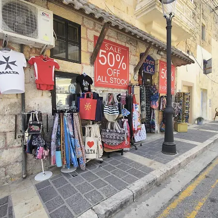 F4 Charming Old Theatre - Walking Distance To Mdina Διαμέρισμα Ραμπάτ