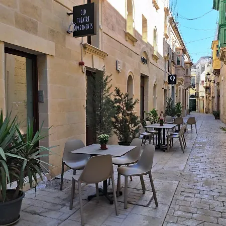 F4 Charming Old Theatre - Walking Distance To Mdina Διαμέρισμα